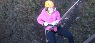 Abseiling